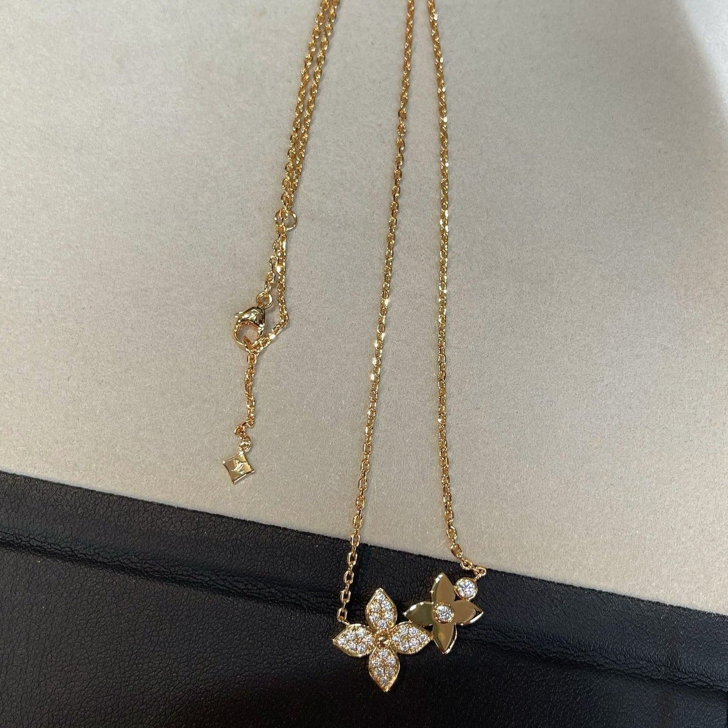 [Clover Jewelery]STAR BLOSSOM NECKLACE PINK GOLD DIAMONDS