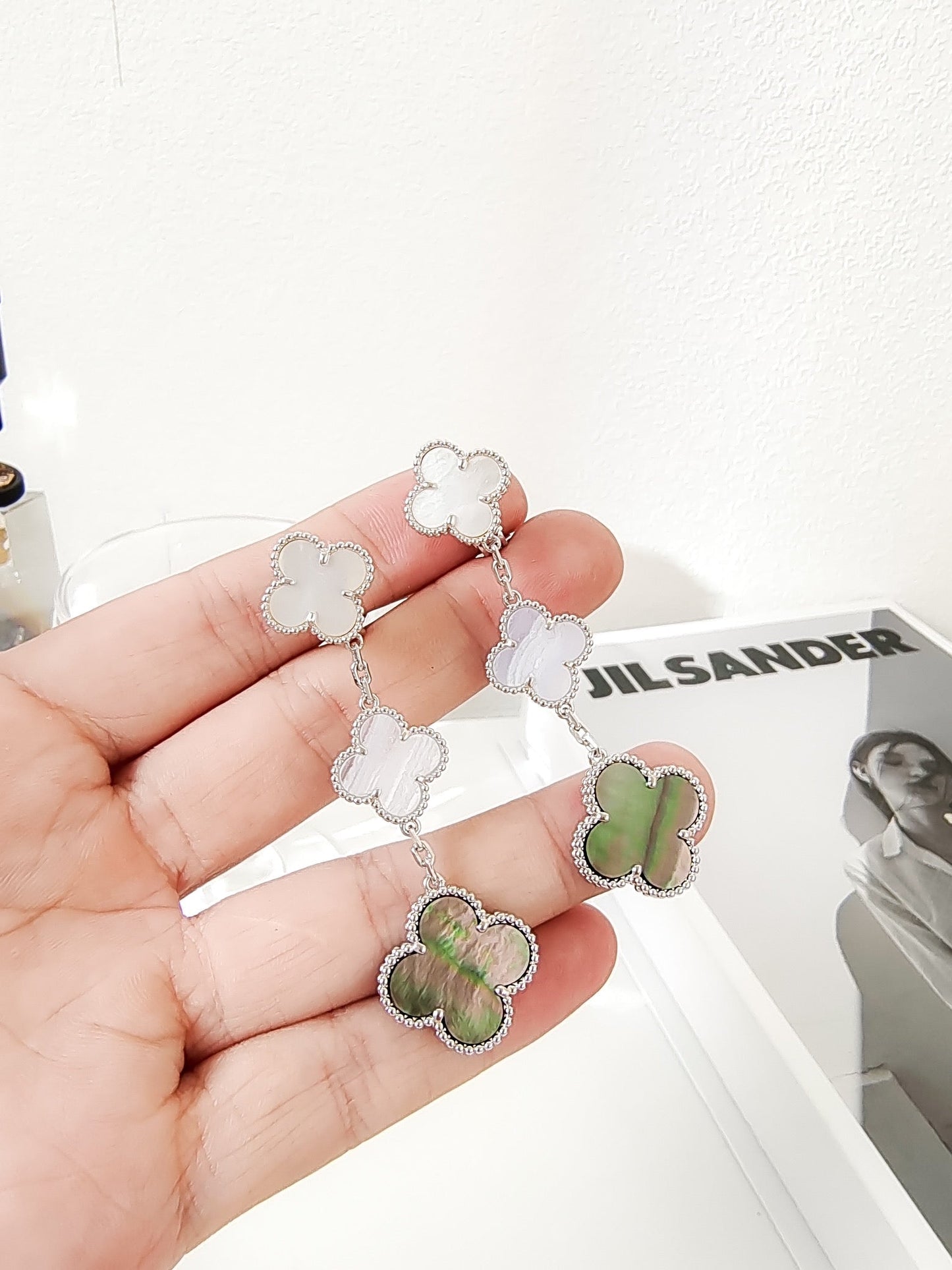 [Clover Jewelery]CLOVER 3 MOTIFS CHALCEDONY DARK MOP SILVER EARRINGS