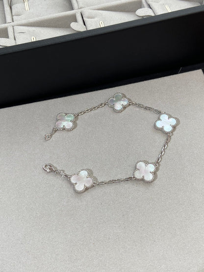 [Clover Jewelery]CLOVER SILVER MOP 5 MOTIF BRACELET