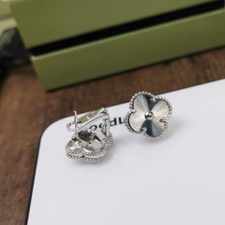 [Clover Jewelery]CLOVER MEDIUM STUD EARRINGS