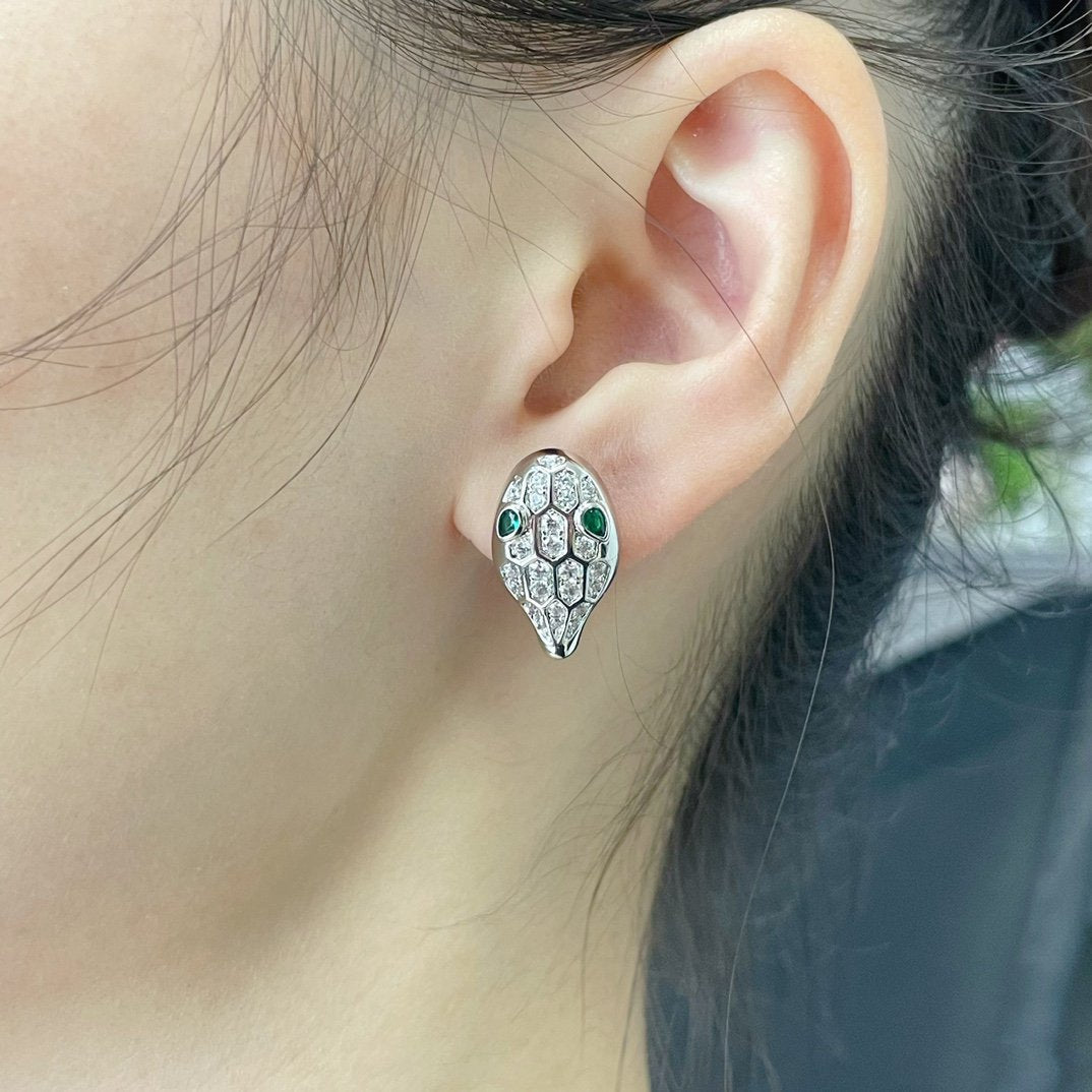 [Clover Jewelery]SERPENT DIAMOND STUD EARRINGS