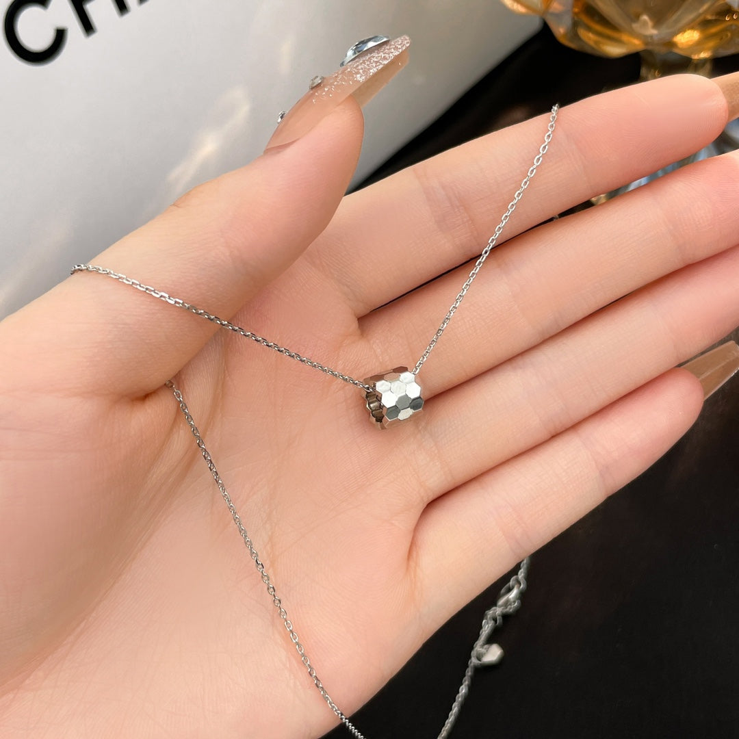 [Clover Jewelery]BEE MINI NECKLACE