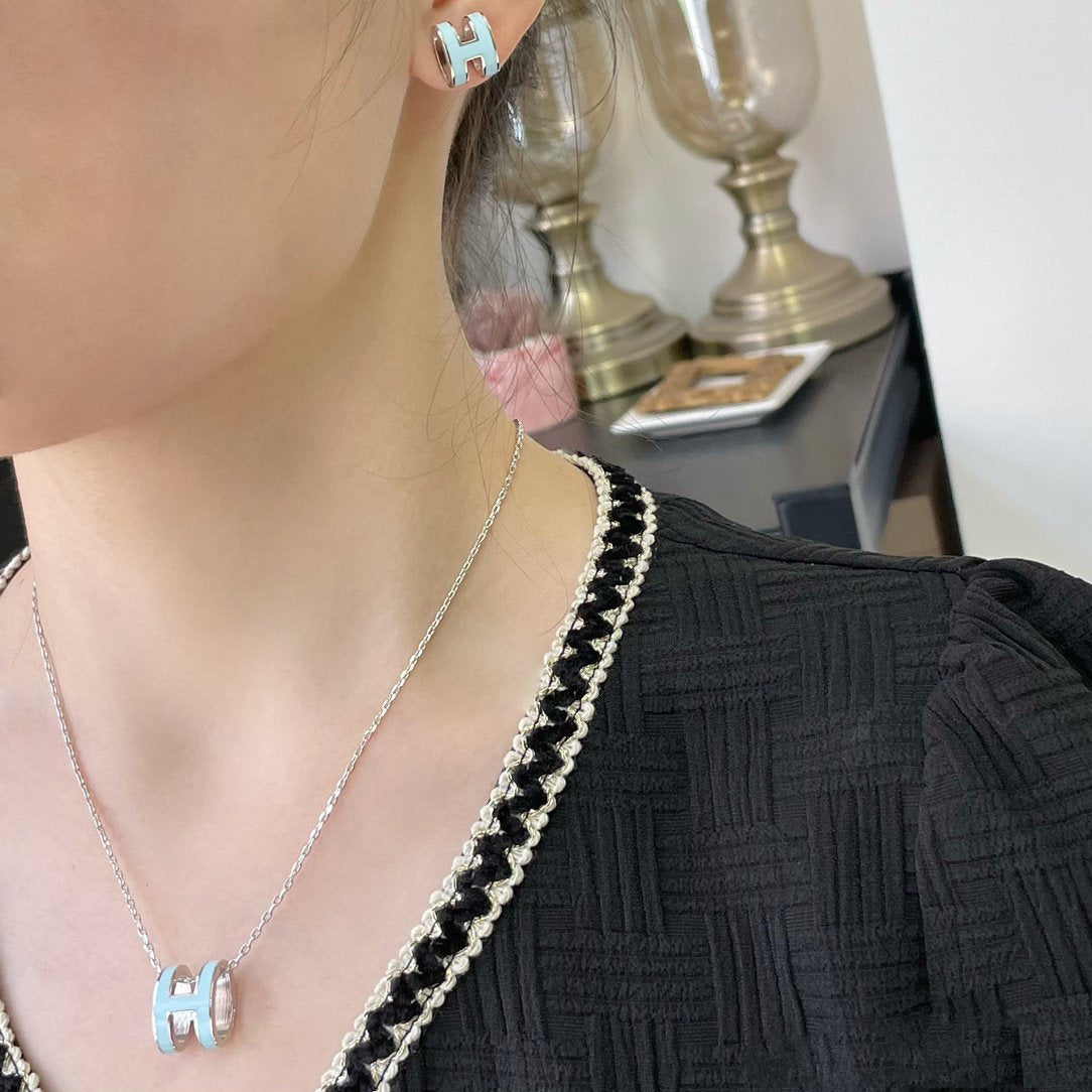 [Clover Jewelery]POP H SKY BLUE NECKLACE