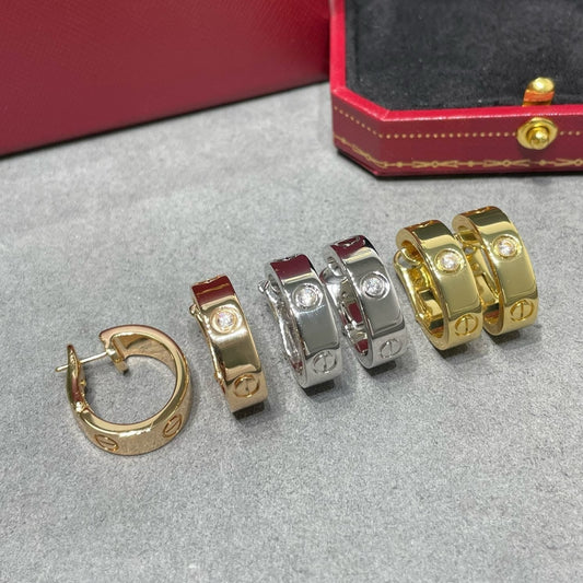 [Clover Jewelery]LOVE 5.5MM 1 DIAMOND EARRINGS