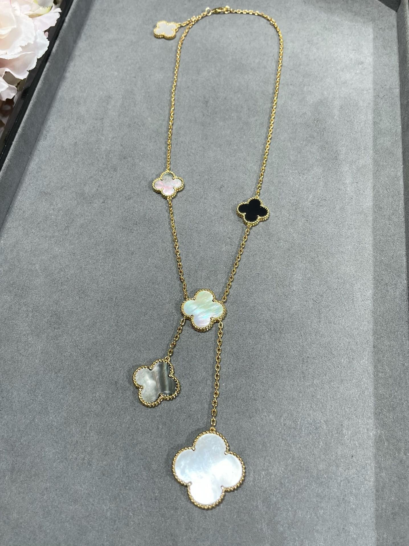 [Clover Jewelery]CLOVER 6 MOTIF MOP ONYX GOLD NECKLACE