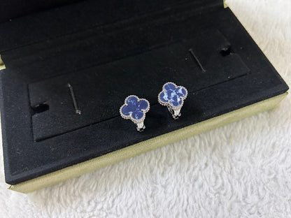 [Clover Jewelery]CLOVER PIETERSITE MEDIUM STUD EARRINGS