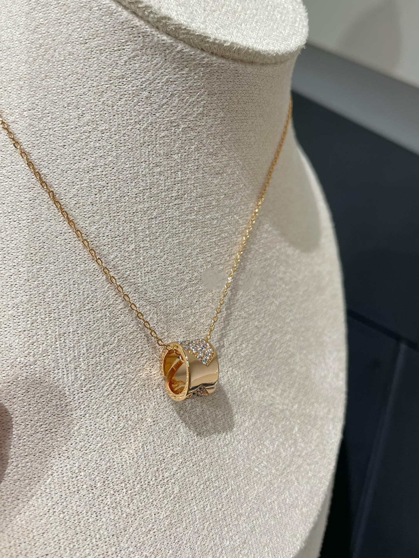 [Clover Jewelery]LIENS EVIDENCE DIAMOND PAVED NECKLACE