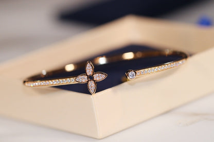 [Clover Jewelery]IDYLLE GOLD OPEN BRACELET DIAMOND PAVED