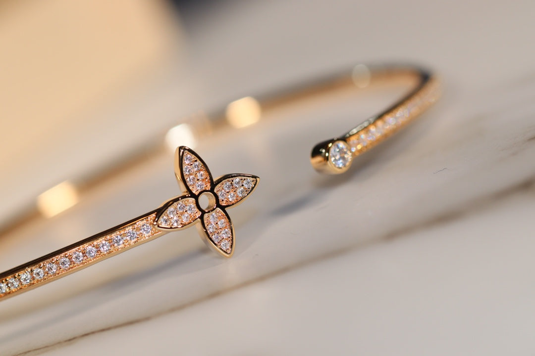 [Clover Jewelery]IDYLLE GOLD OPEN BRACELET DIAMOND PAVED