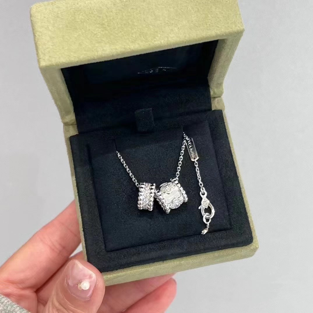 [Clover Jewelery]PERLEE DOUBLE PENDANT SILVER DIAMOND NECKLACE