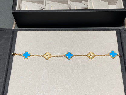 [Clover Jewelery]CLOVER 5 MOTIF BLUE CHALCEDONY DIAMOND GOLD BRACELET