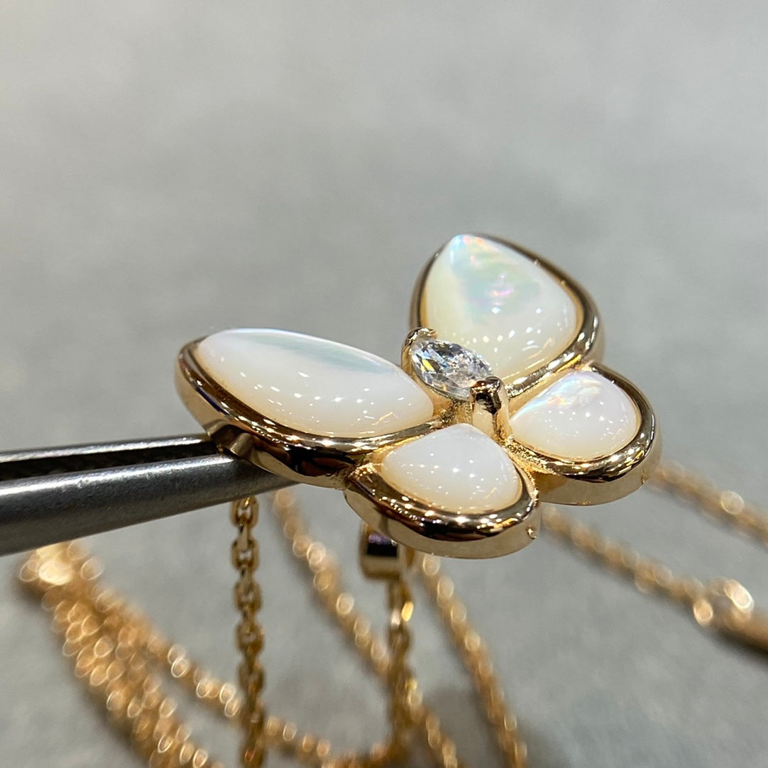 [Clover Jewelery]BUTTERFLY MOP DIAMOND NECKLACE
