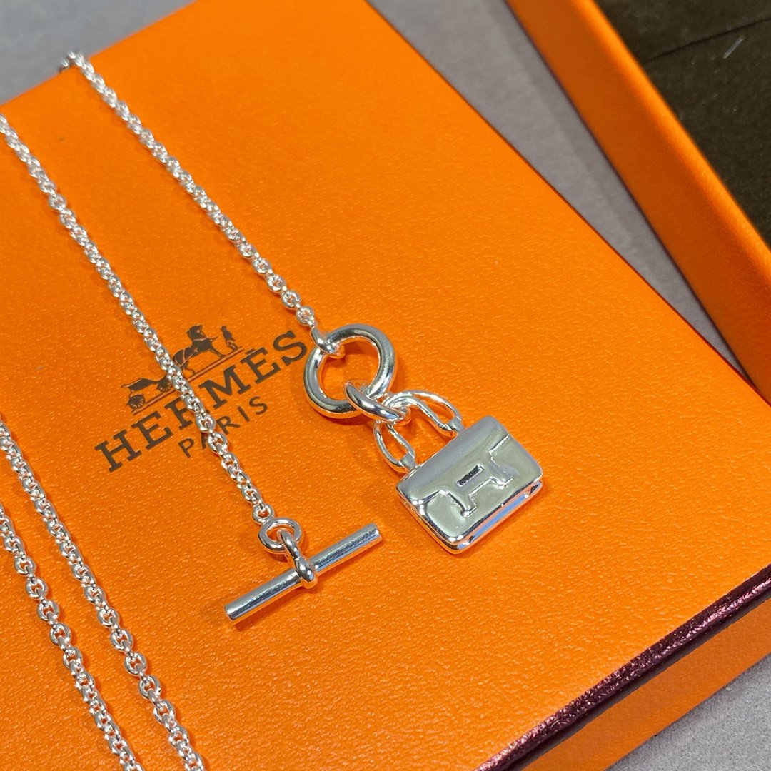 [Clover Jewelery]CONSTANCE PEDANT SILVER NECKLACE