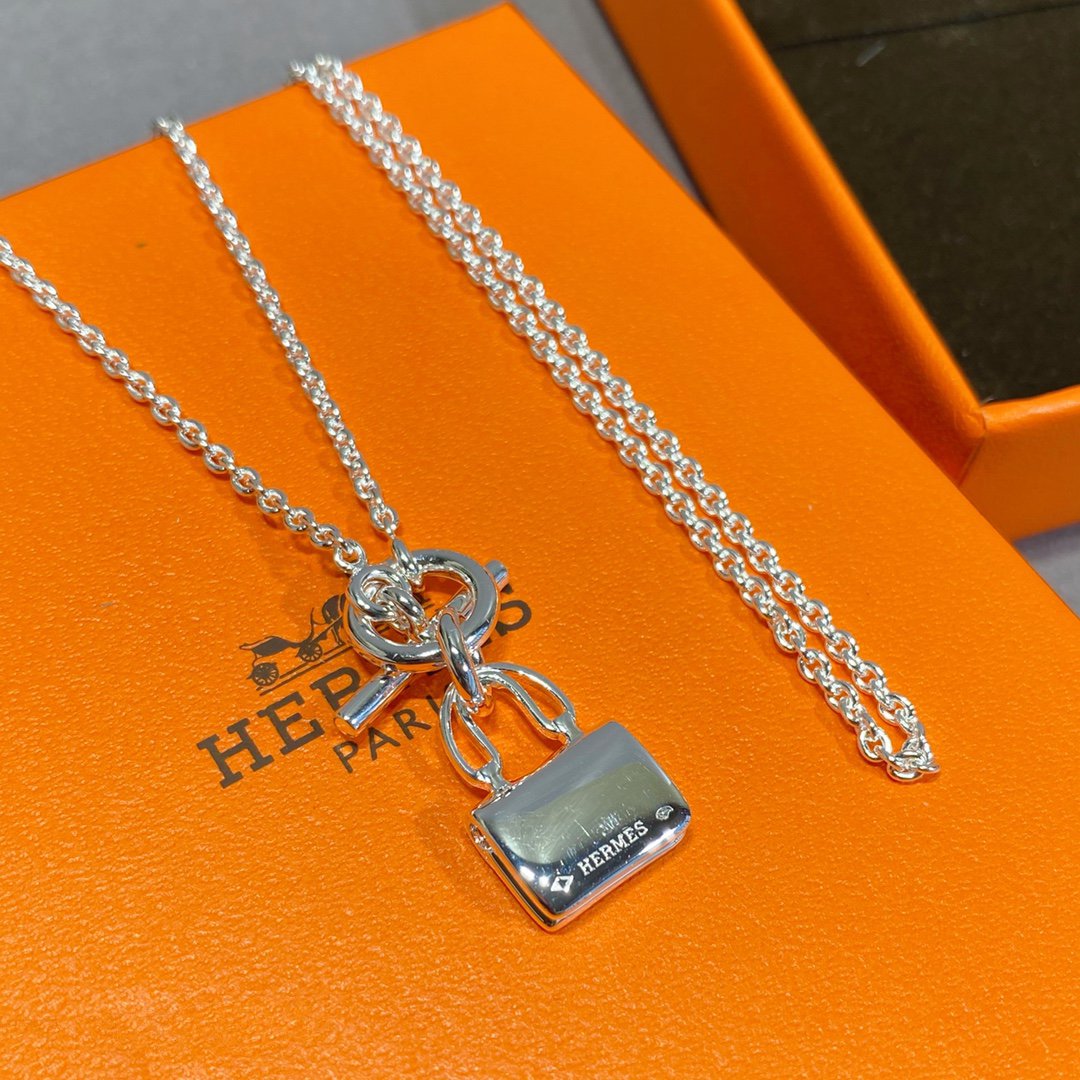 [Clover Jewelery]CONSTANCE PEDANT SILVER NECKLACE