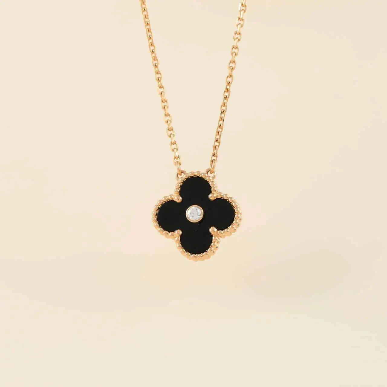 [Clover Jewelery]CLOVER 15MM DIAMOND ONYX NECKLACE