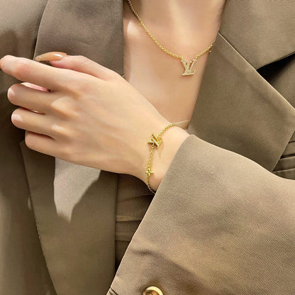 [Clover Jewelery]LOGO STAR MOTIF GOLD BRACELET