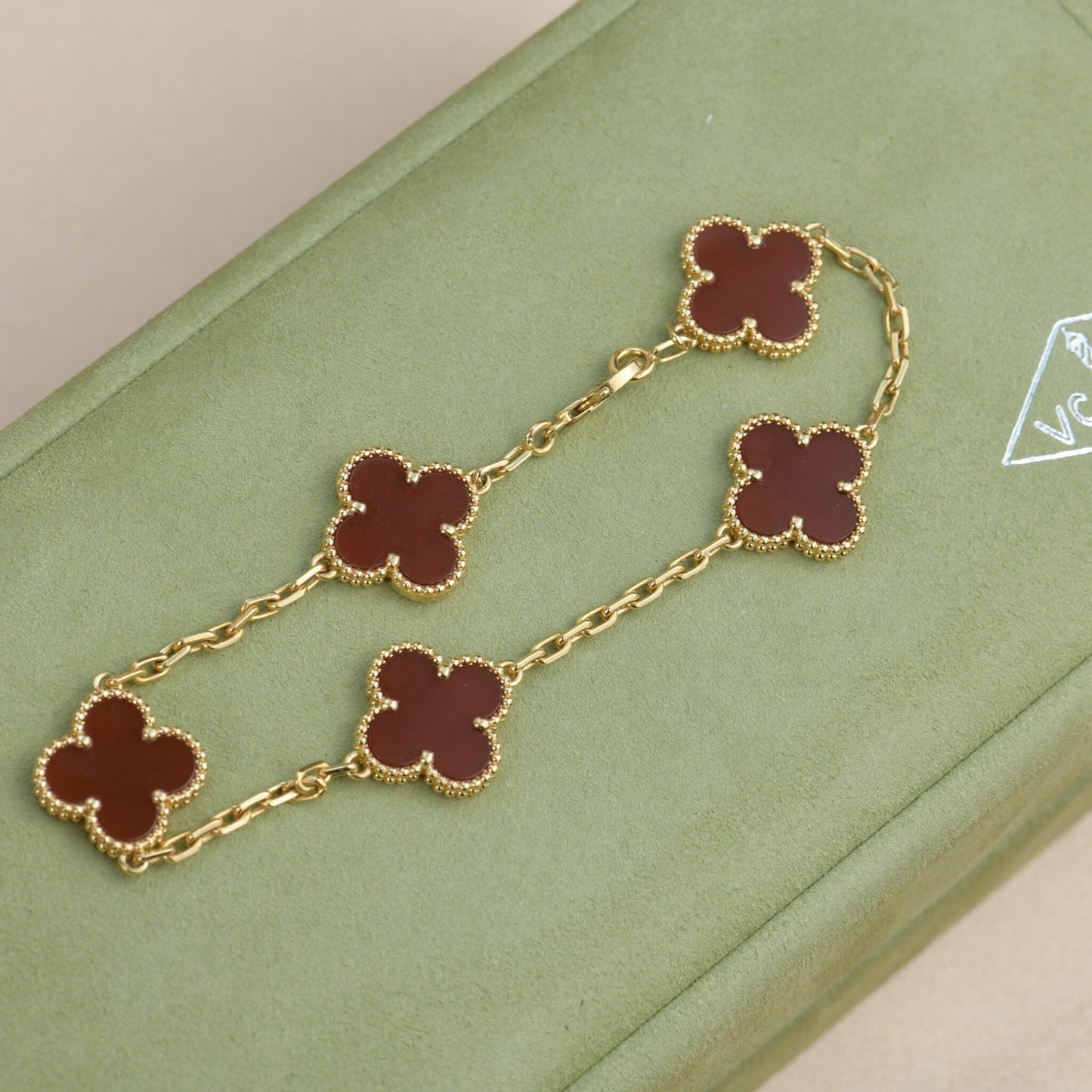 [Clover Jewelery]CLOVER 5 MOTIFS RED AGATE  BRACELET