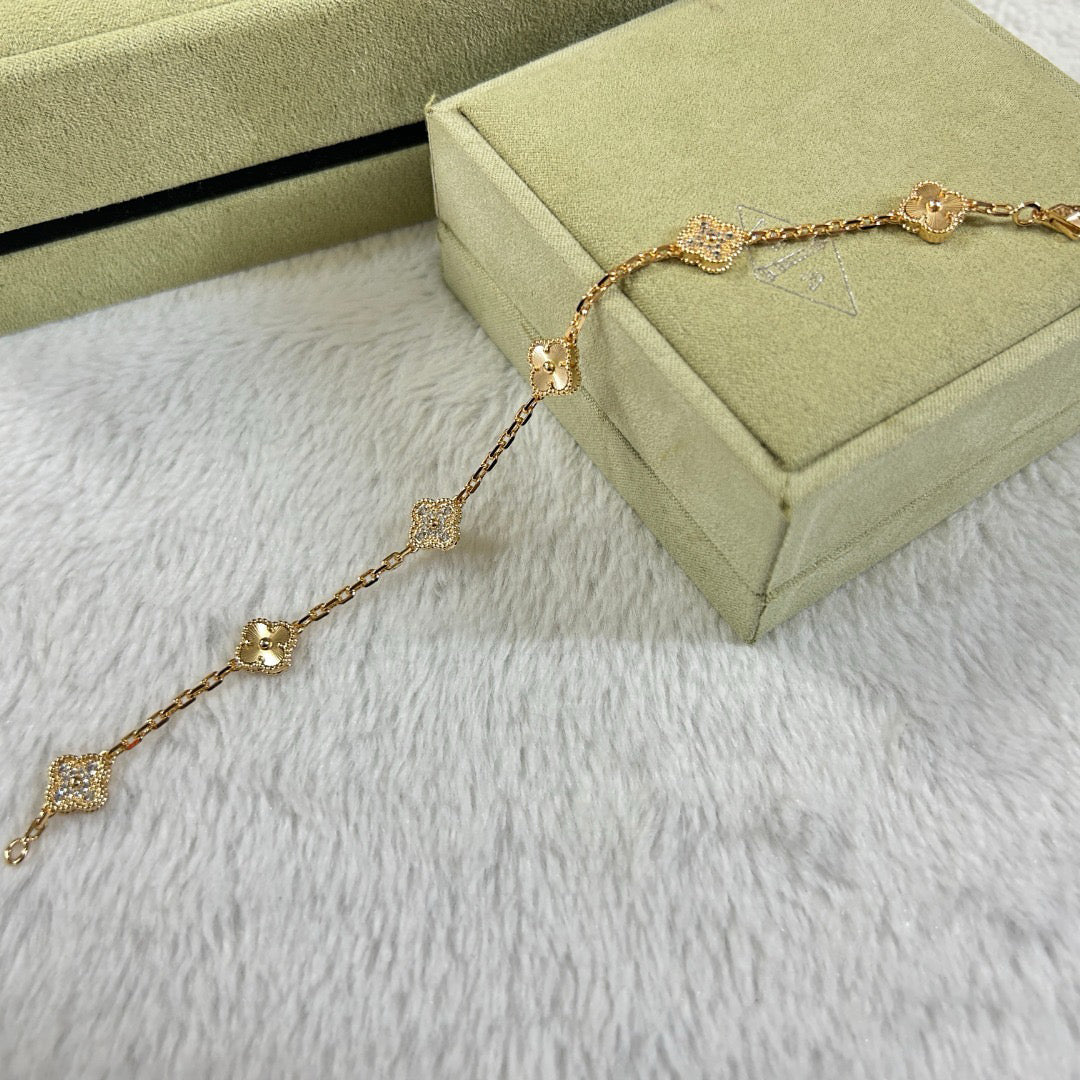 [Clover Jewelery]CLOVER 6 MOTIF DIAMOND LASER BRACELET