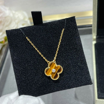 [Clover Jewelery]CLOVER 15MM DIAMOND AND YELLOW TIGER'S EYE AGATE necklace