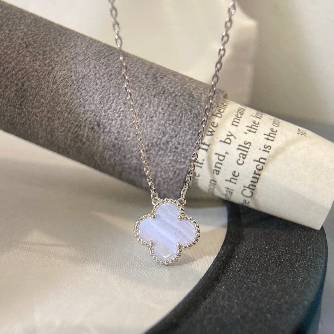 [Clover Jewelery]CLOVER 15MM BLUE CHALCEDONY NECKLACE SILVER