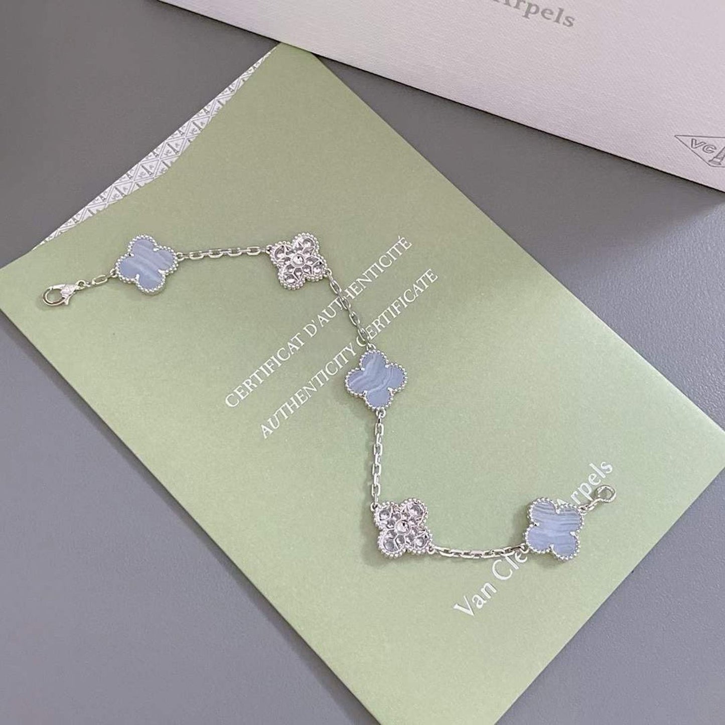 [Clover Jewelery]CLOVER  5 MOTIF DIAMOND PURPLE CHALCEDONY BRACELET SILVER