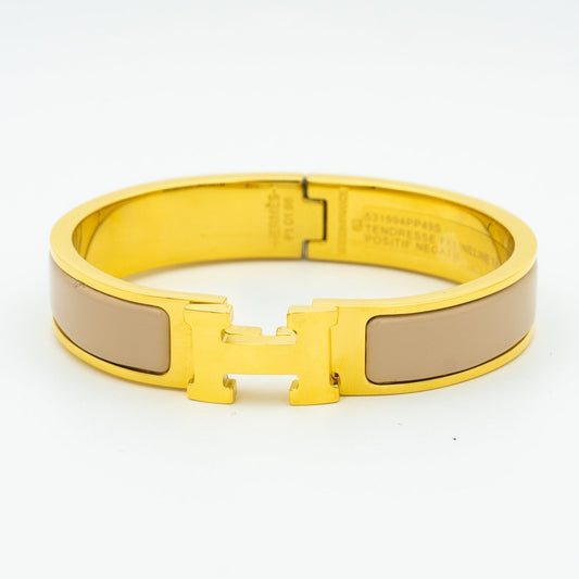 [Clover Jewelery]H GREY BRACELET