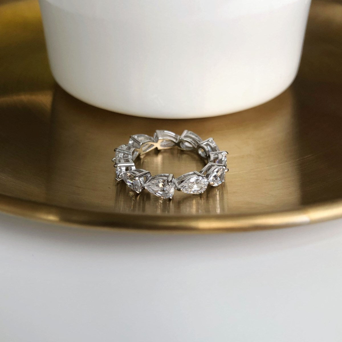 [Clover Jewelery]Exquisite Pear Cut Tennis Ring