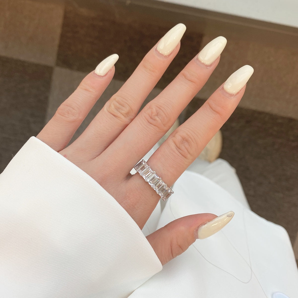 [Clover Jewelery]0.75 Carat Elegant Emerald Cut Tennis Ring