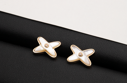 [Clover Jewelery]JEUX DE WHITE MOP ROSE GOLD DIAMOND EARRINGS