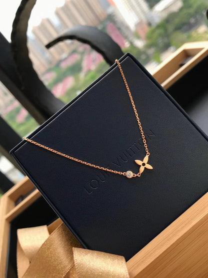 [Clover Jewelery]BLOSSOM PENDANT PINK GOLD AND DIAMOND