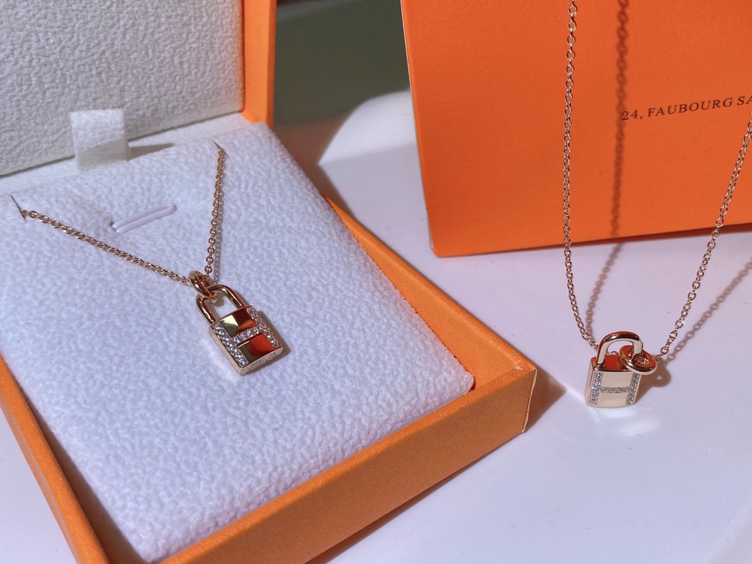 [Clover Jewelery]HM ADVANCED NICHE LOCK HEAD NECKLACE DIAMONDS