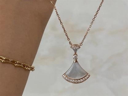 [Clover Jewelery]DREAM NECKLACE MOP PINK GOLD DIAMOND