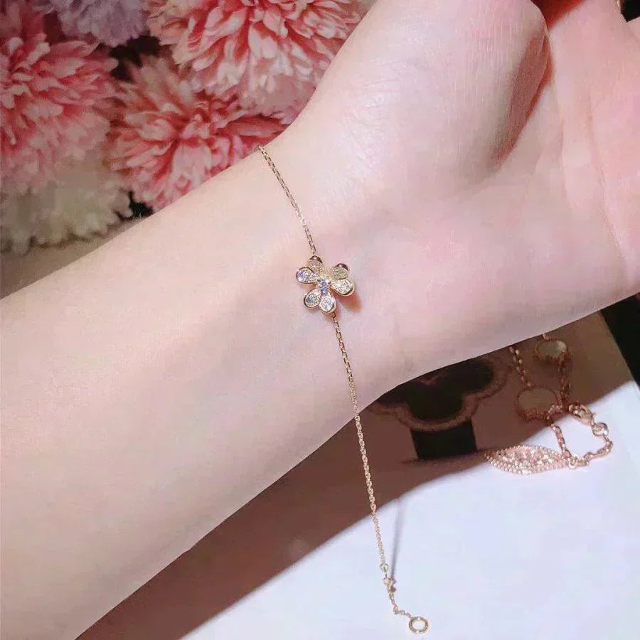 [Clover Jewelery]FRIVOLE GOLD FLOWER DIAMOND BRACELET
