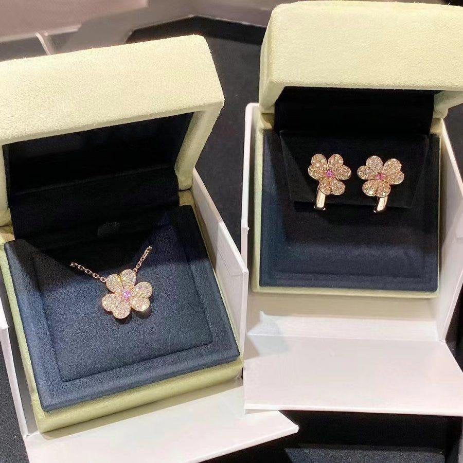 [Clover Jewelery]FRIVOLE ROSE GOLD FLOWER DIAMOND NECKLACE