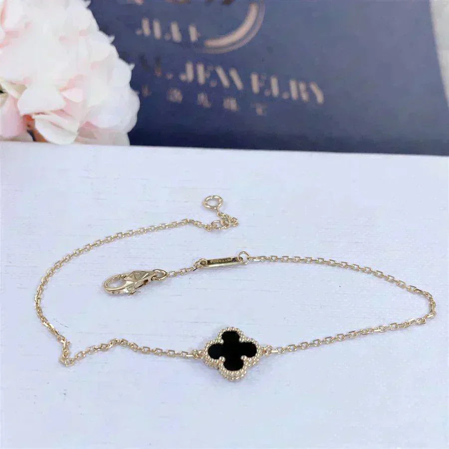 [Clover Jewelery]CLOVER ONYX SINGLE FLOWER BRACELET