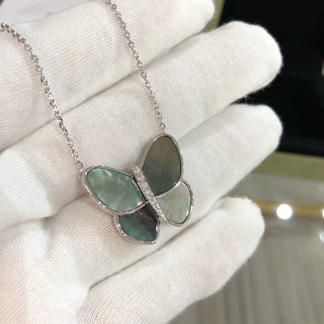 [Clover Jewelery]LARGE BUTTERFLY SILVER PENDANT DIAMOND NECKLACE