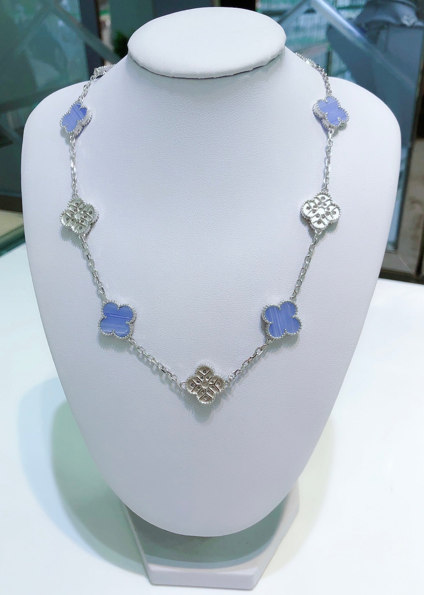 [Clover Jewelery]CLOVER 10 MOTIFS CHALCEDONY DIAMONDS SILVER NECKLACE